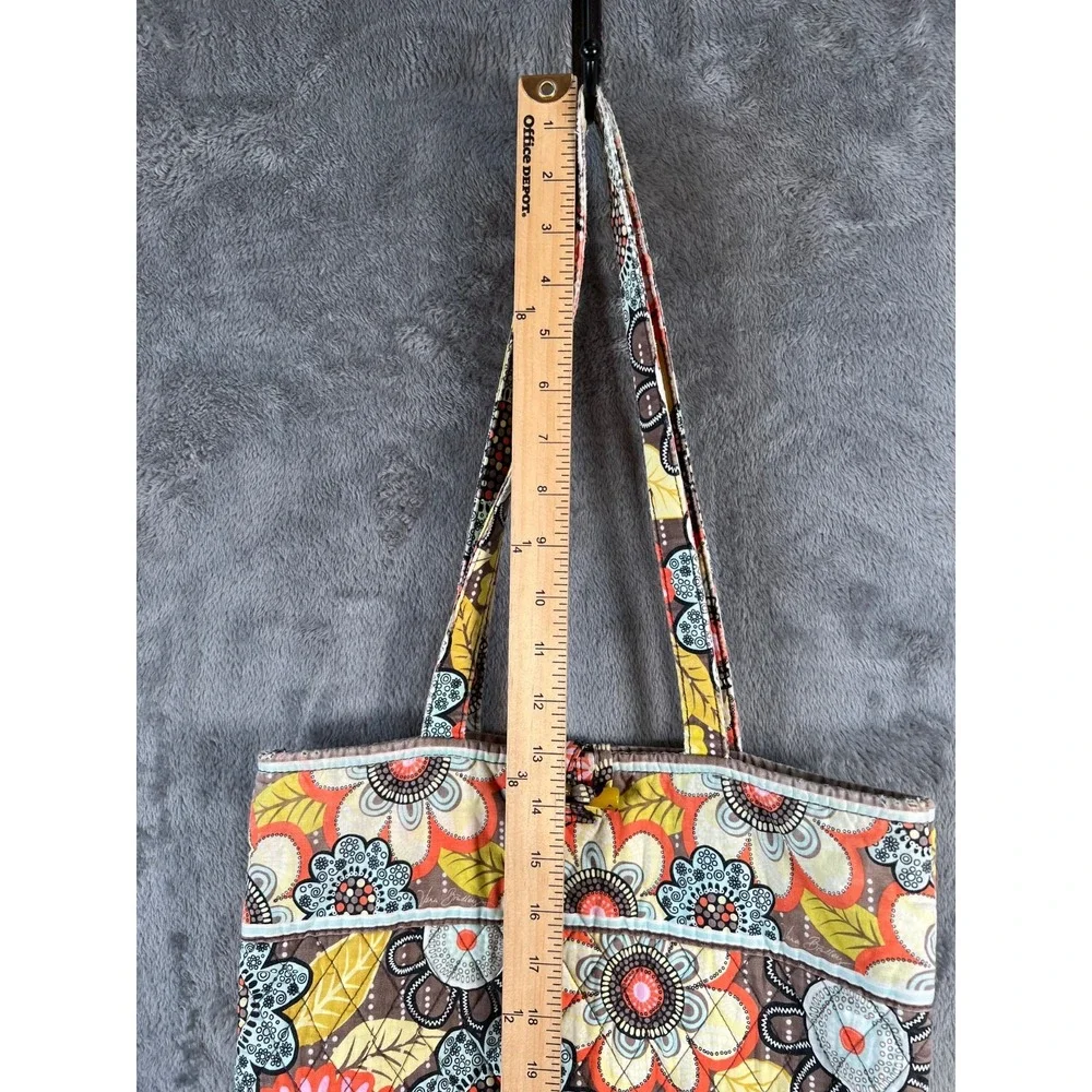 Vera Bradley excellent pre